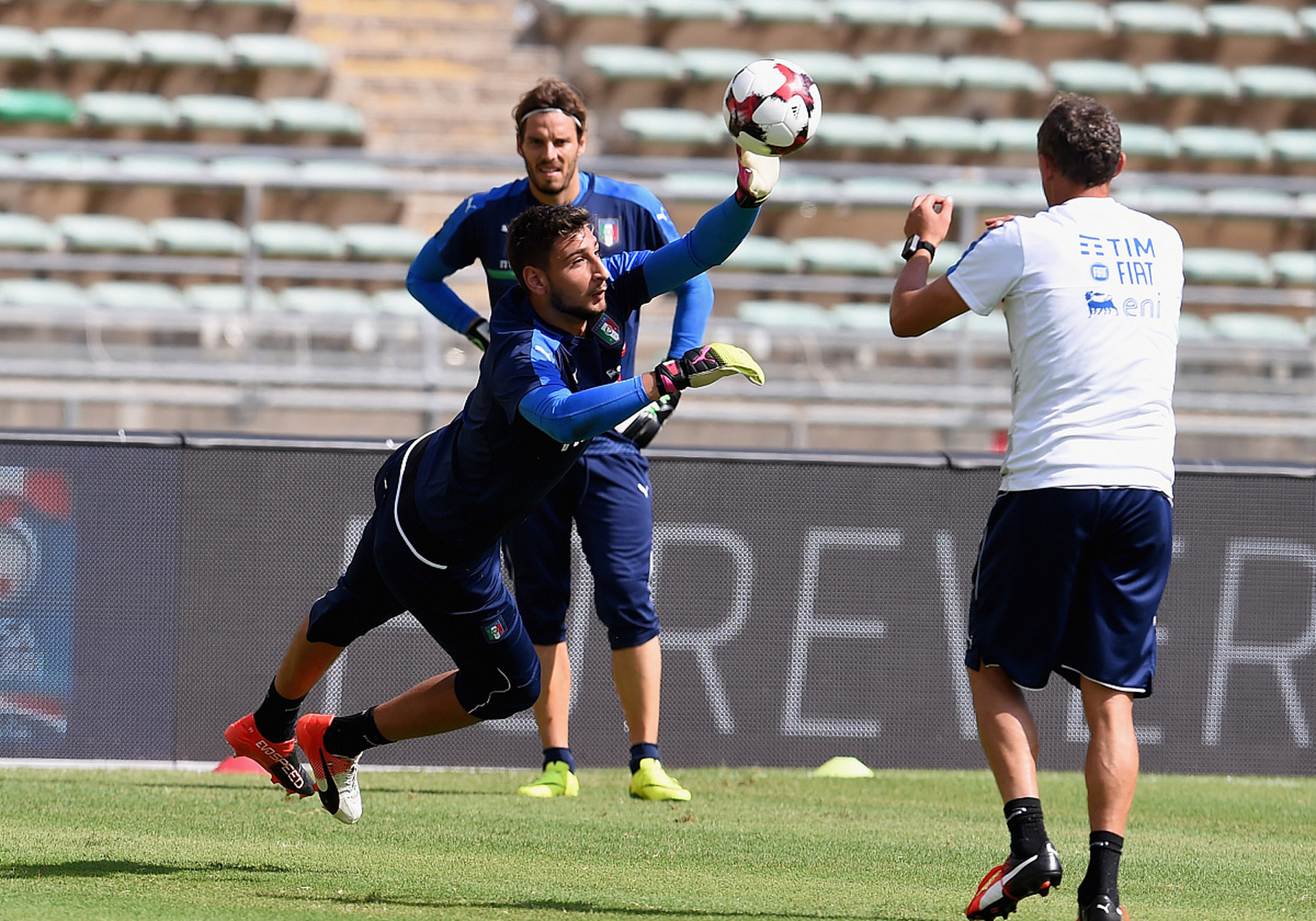 IM电竞官方网站下载-碧蓝航线3d动画cg资源