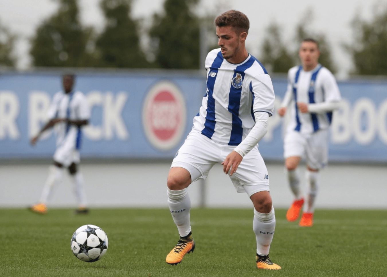 IM电竞-波尔图对尤文